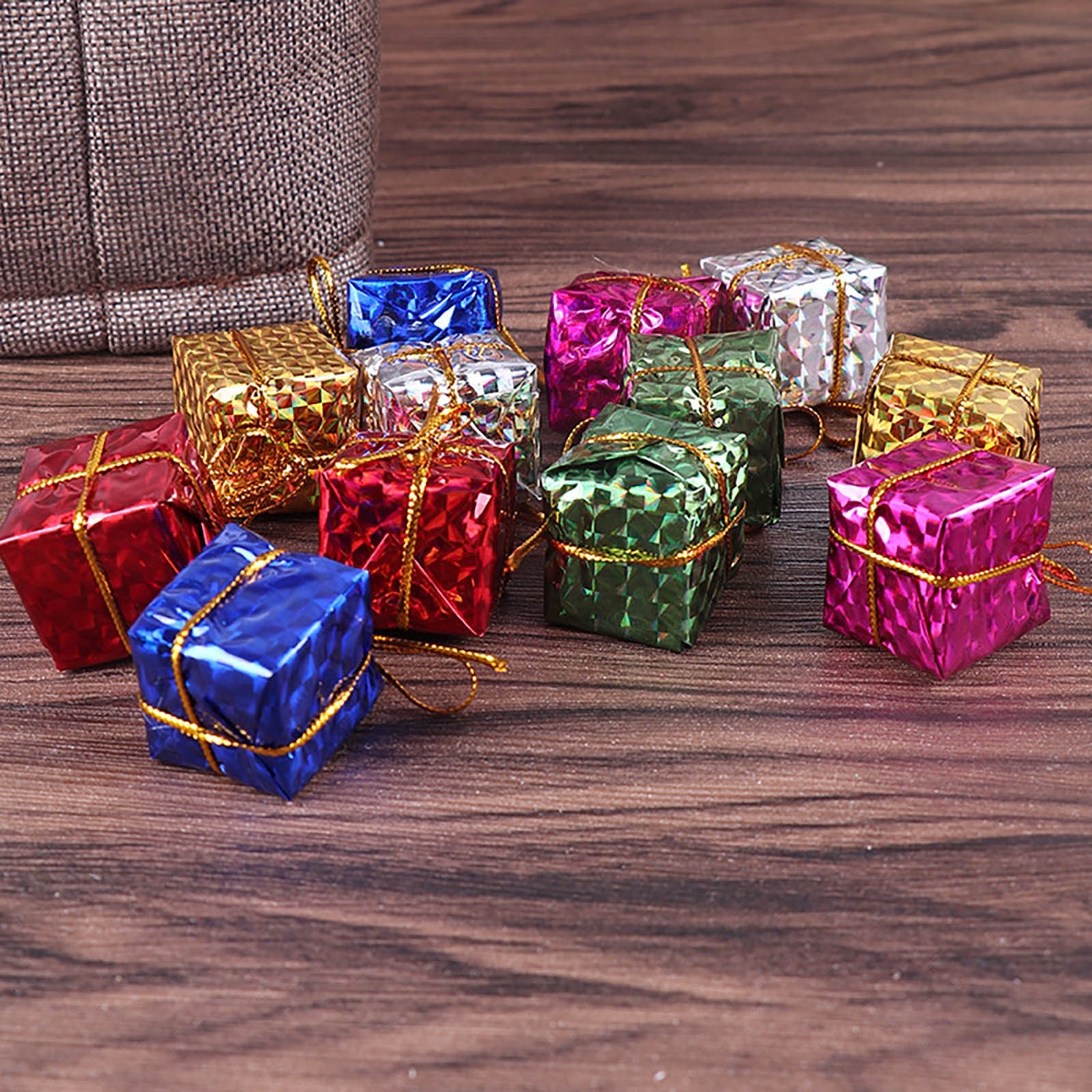 12pcs Simulated Gift Box Christmas Decoration Christmas Mini Ornaments Xmax Tree Decor Pendants Christmas Craft Supplies Noel