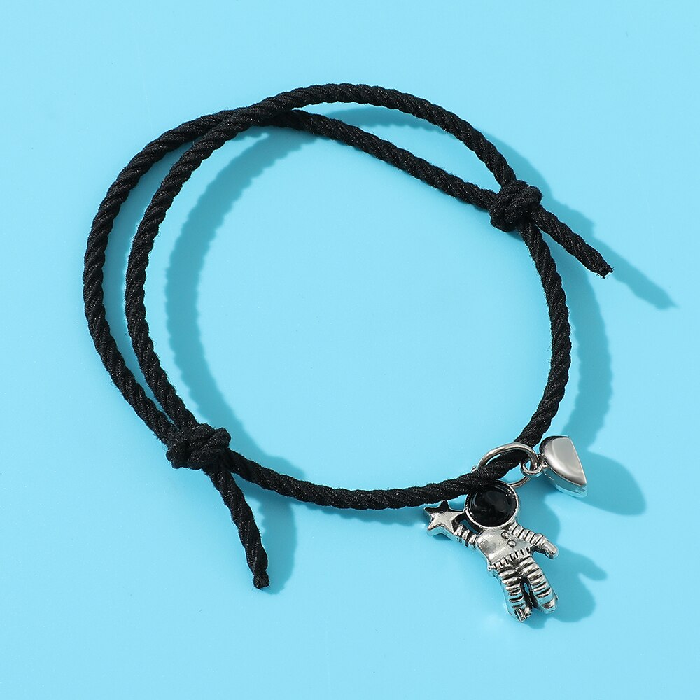 Fashion Magnetic Couple Bracelets for Lovers Astronaut Pendant Women Men Adjustable Bracelet Love Anniversary Jewelry Gift